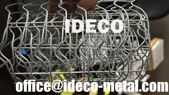 Revestimiento de zinc malla de alambre para la protección de tuberías de acero galvanizado 190.5mm/241.3mm proveedor